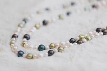 Load image into Gallery viewer, Green and White Pearl 6-9mm Pearl Freshwater Strand 72"