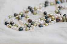 Load image into Gallery viewer, Green and White Pearl 6-9mm Pearl Freshwater Strand 72"