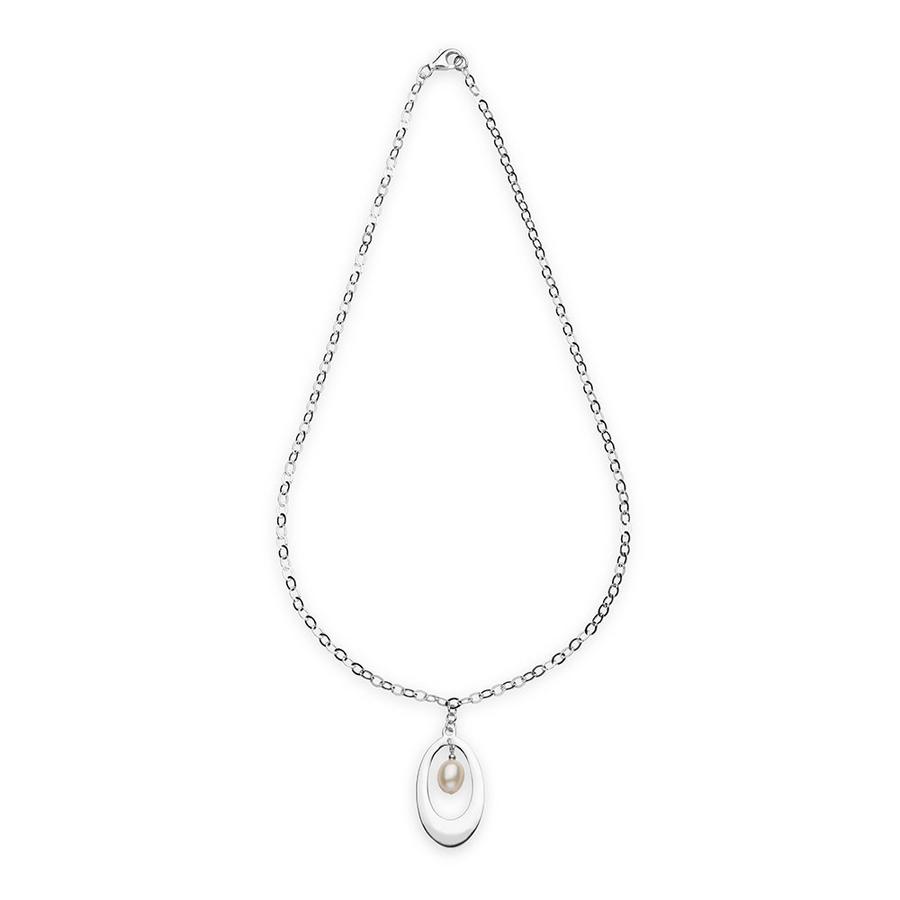 Silver Oval Pendent With Pearl