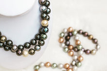 Load image into Gallery viewer, White Mother of Pearl Necklace 14&quot;
